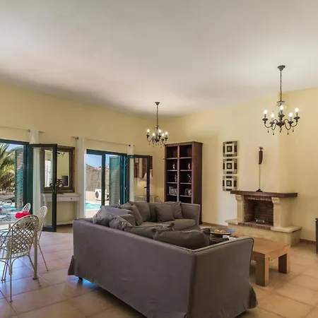 فيلة Vista Montana By